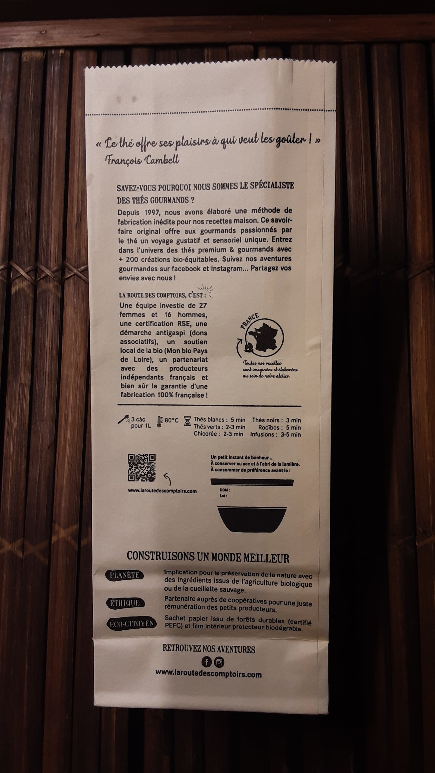 Herboristerie LES HERBES DU SOIR - verveine, citronnelle, écorces d’orange.